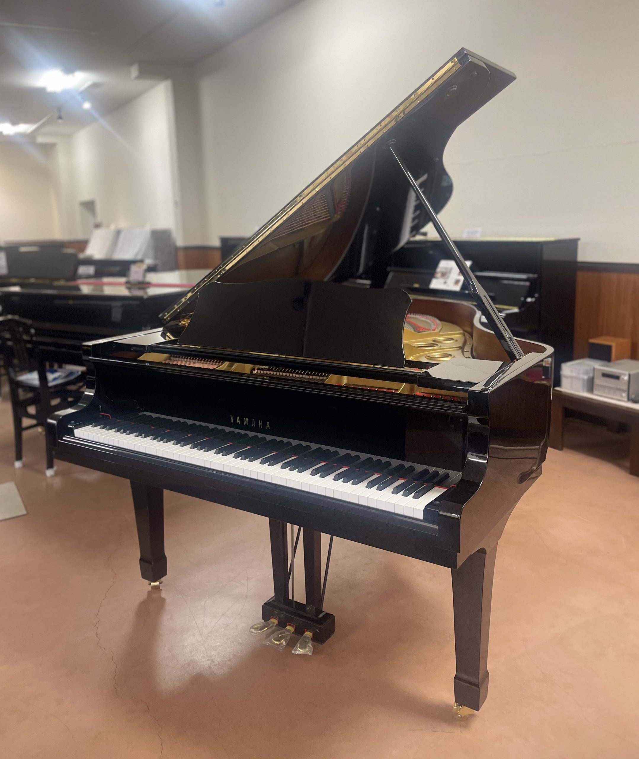 中古グランドピアノ ヤマハ G3E 奥行き183㎝ 製造1978年 中古グランドピアノ ヤマハ G3E 奥行き183㎝ 製造1978年