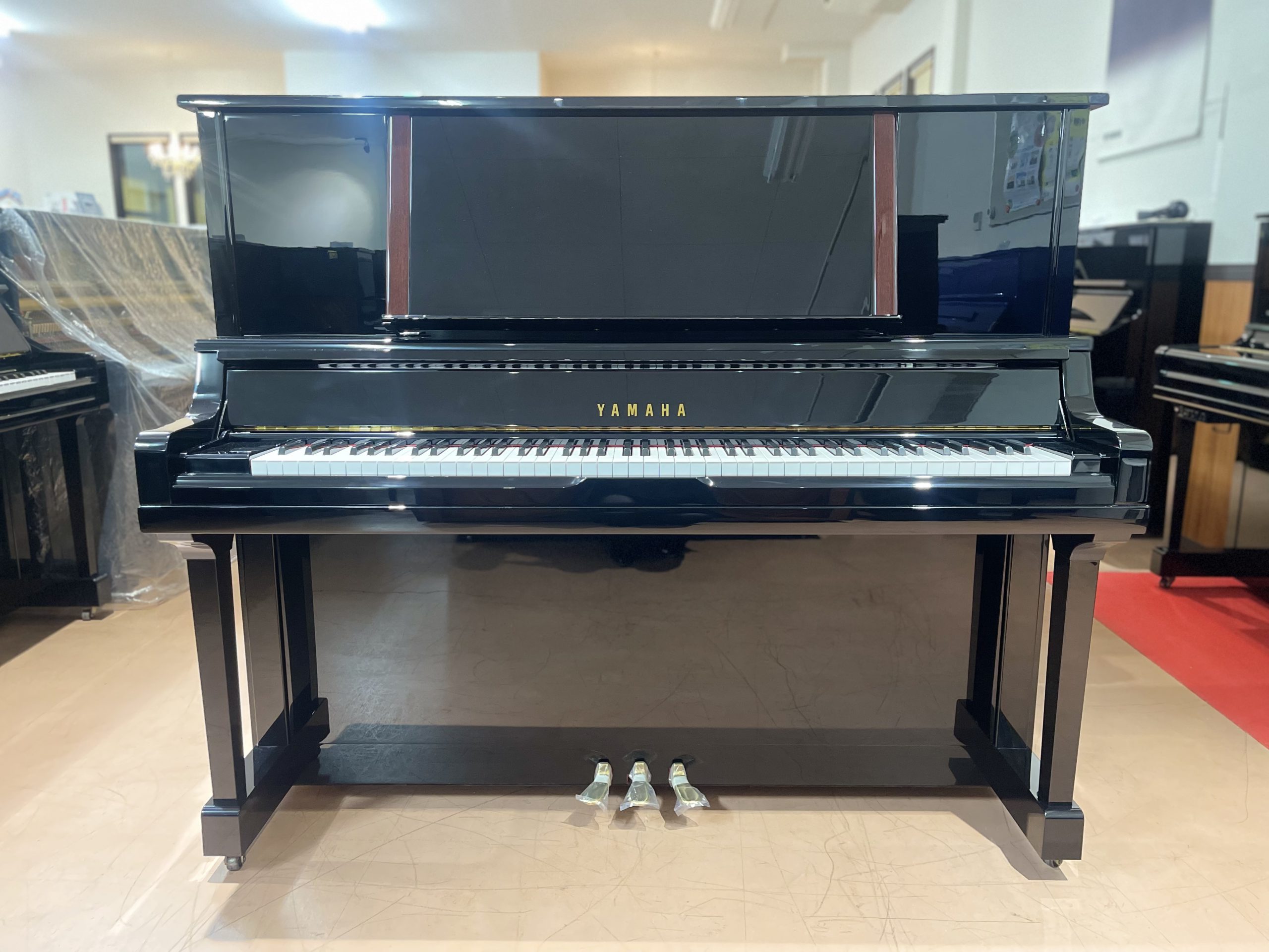 UX300