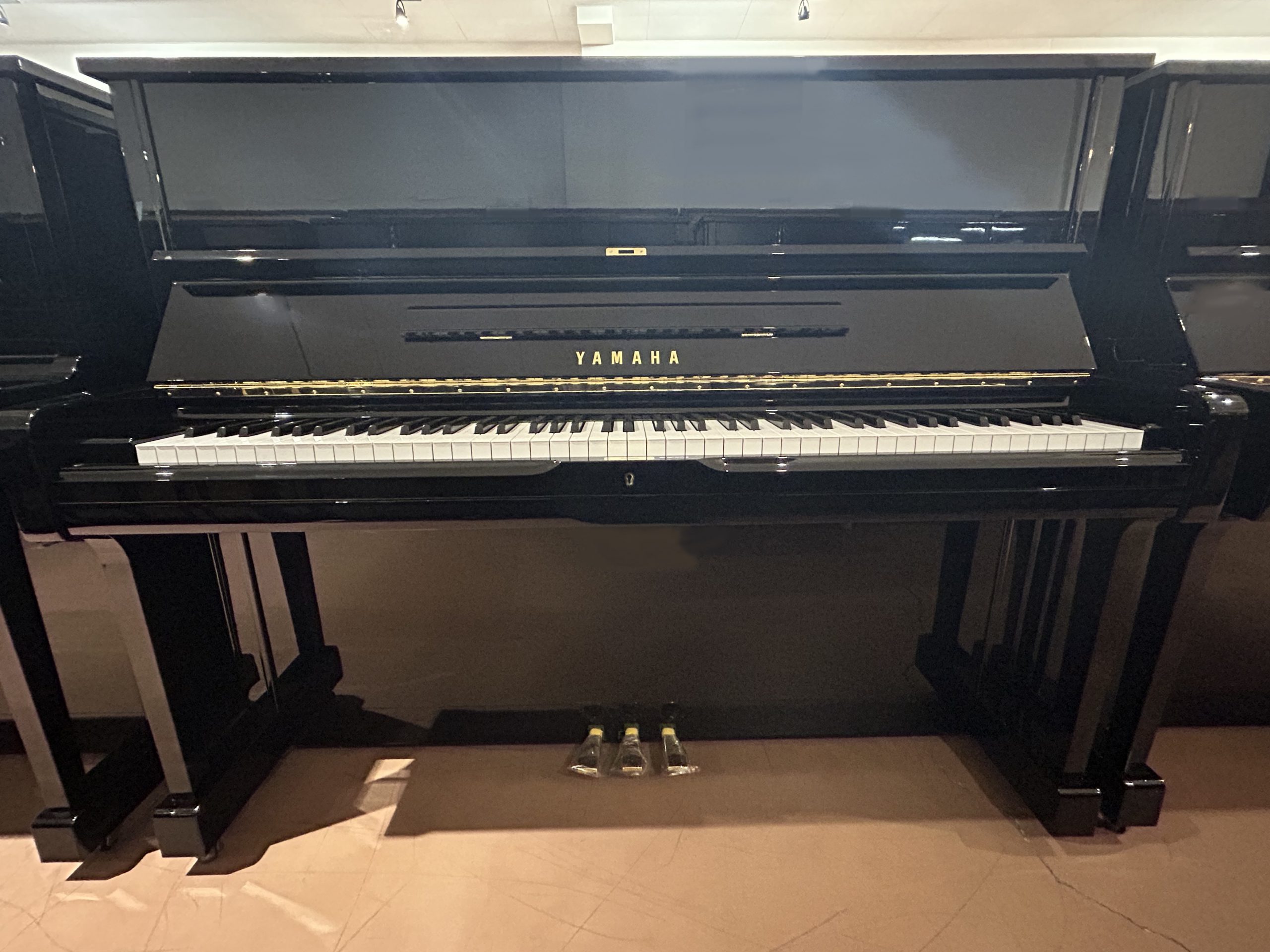 な*お様 YAMAHA UX アップライトピアノ 黒 椅子付き な*お様 YAMAHA UX アップライトピアノ 黒 椅子付き - メルカリ